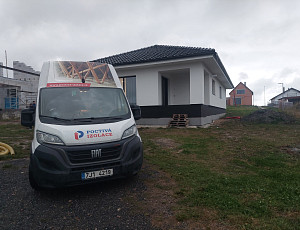 Zateplení stropu rodinného domu pomocí foukané izolace